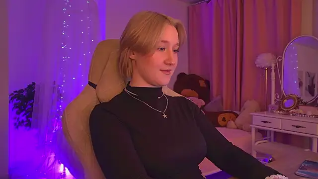 Snapshot of CinBellamy chatting on 02/05/26, 07:57 CinBellamy online show from 02/05/26, 07:57