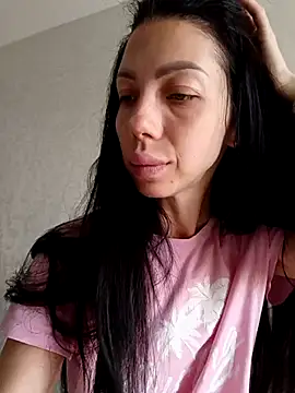 Snapshot of Princessa99885 chatting on 09/18/25, 06:15 Princessa99885 online show from 09/18/25, 06:15