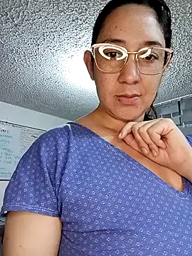 Snapshot of MargaretMonroe chatting on 09/15/25, 10:48 MargaretMonroe online show from 09/15/25, 10:48