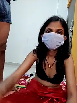 Shivani2002 online show from 12/13/25, 07:53