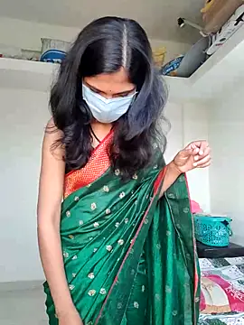 Shivani2002 online show from 02/15/26, 10:25