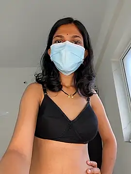 Shivani2002 online show from 04/26/26, 01:47