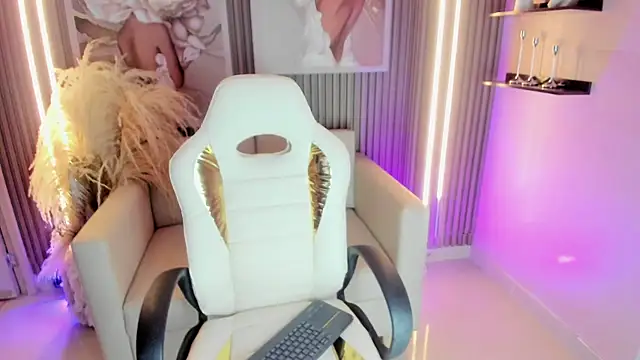 Ailee naughty online show from 10/29/25, 02:25