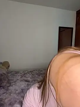 Cutie blondie online show from 11/24/25, 10:20