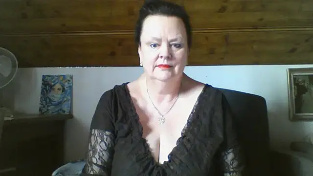 TiffanyMature online show from 04/07/26, 06:58