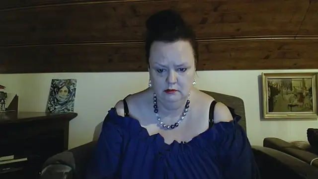 Snapshot of TiffanyMature chatting on 05/04/26, 08:05 TiffanyMature online show from 05/04/26, 08:05