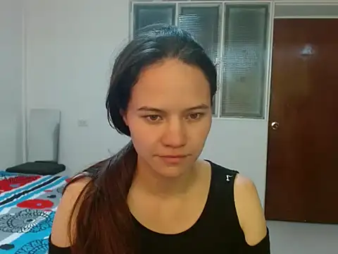 Snapshot of yarafuckass chatting on 02/23/26, 07:33 yarafuckass online show from 02/23/26, 07:33