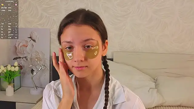 Snapshot of GiseleLamos chatting on 09/23/25, 03:31 GiseleLamos online show from 09/23/25, 03:31