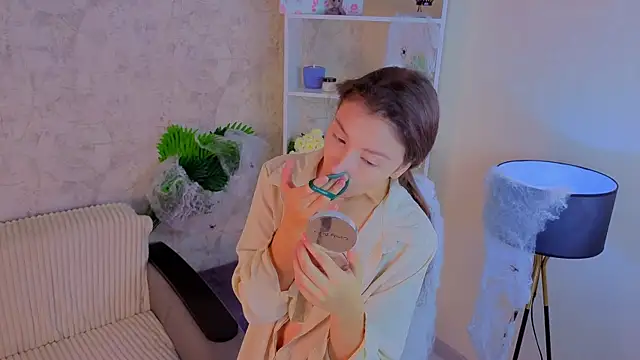 Snapshot of GiseleLamos chatting on 10/29/25, 03:20 GiseleLamos online show from 10/29/25, 03:20