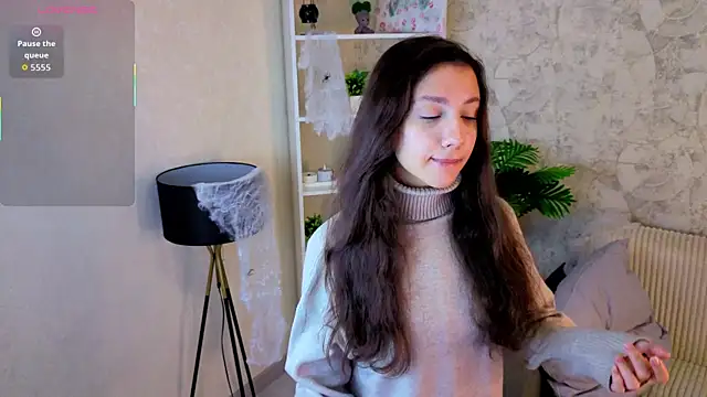 Snapshot of GiseleLamos chatting on 11/04/25, 03:05 GiseleLamos online show from 11/04/25, 03:05