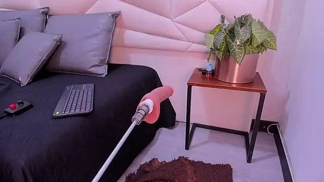 ValeriaJulio  online show from 03/08/26, 01:25