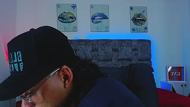 dirty model online show from 10/11/25, 05:28