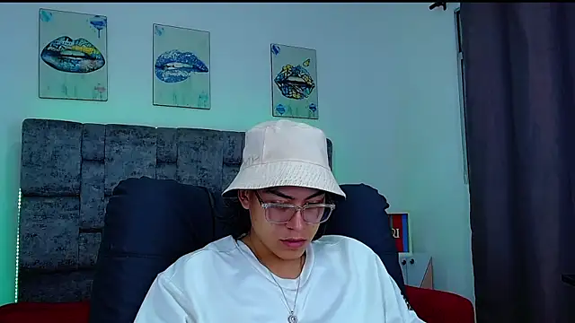 dirty model online show from 10/13/25, 02:11