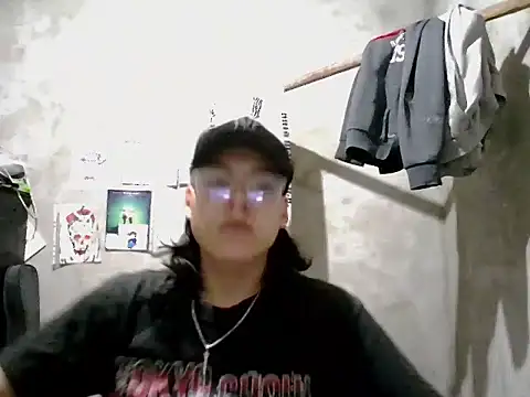 dirty model online show from 04/26/26, 04:54