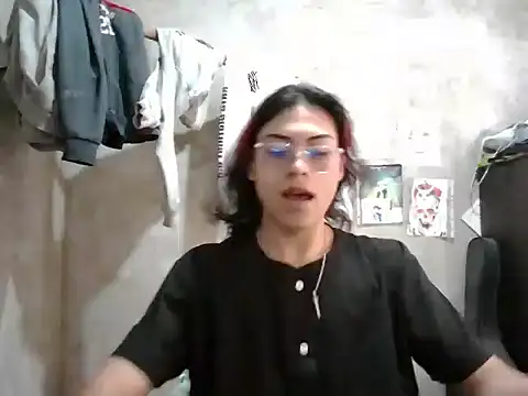 dirty model online show from 04/26/26, 07:22