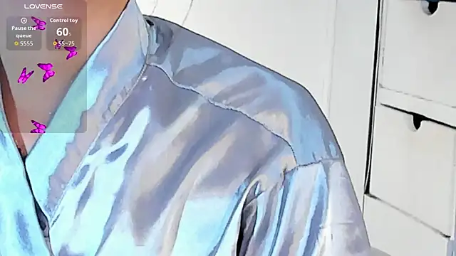 VioletHilton online show from 09/11/25, 06:52