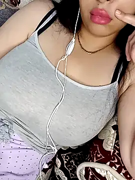 Snapshot of Anocha99six chatting on 09/08/25, 10:53 Anocha99six online show from 09/08/25, 10:53