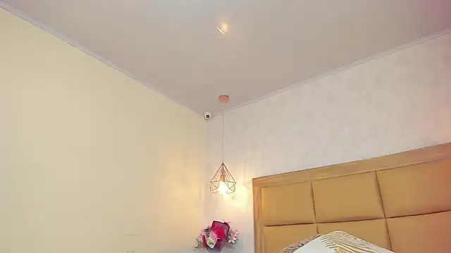 MELISSAROUGE online show from 04/29/26, 07:31