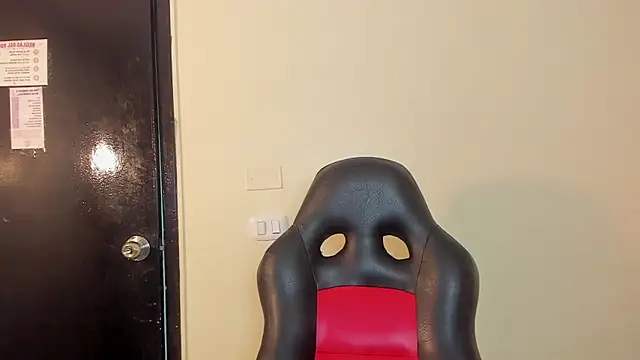 MELISSAROUGE online show from 06/27/26, 07:52