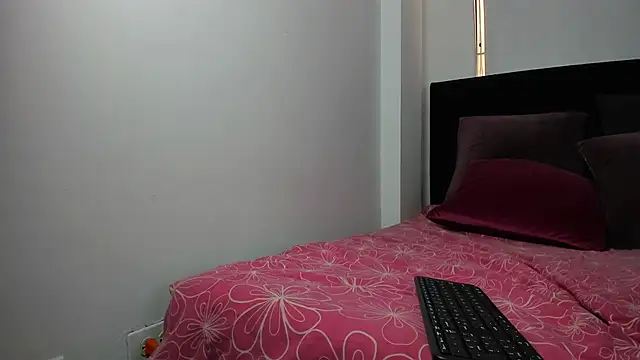 LunaVelvet777 online show from 10/07/25, 03:31