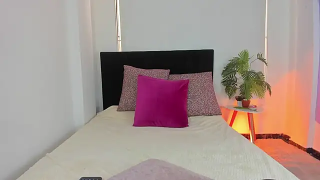 LunaVelvet777 online show from 11/14/25, 04:17