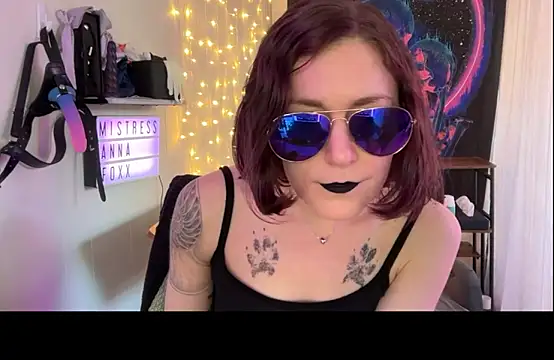 mistressannafoxx online show from 09/11/25, 12:00