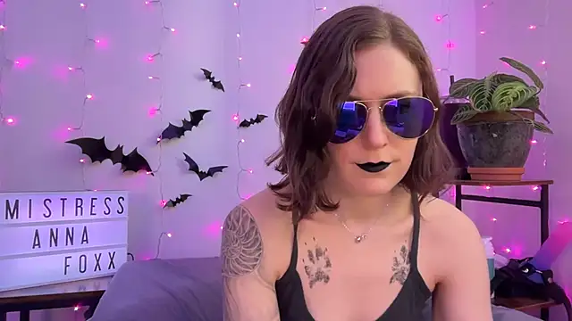 mistressannafoxx online show from 11/07/25, 09:37