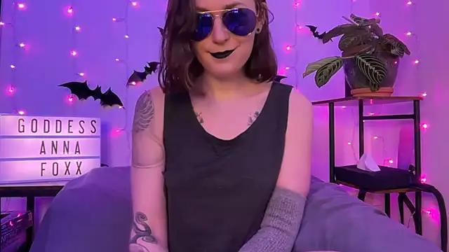 mistressannafoxx online show from 12/18/25, 09:43