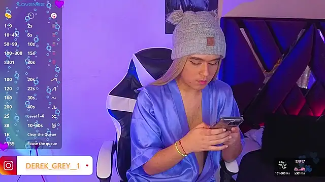 derek greyy  online show from 09/30/25, 06:35