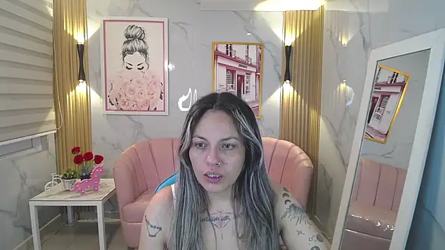 Jade Jones a online show from 12/05/25, 03:37