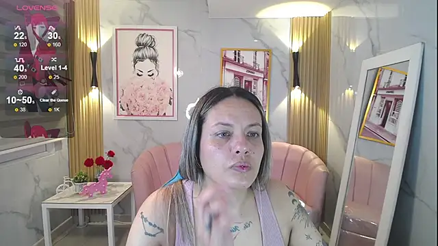 Jade Jones a online show from 12/17/25, 03:34