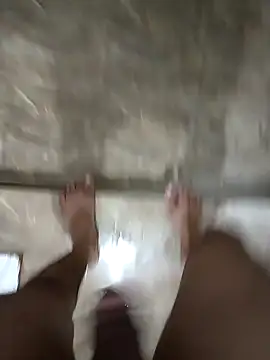 Snapshot of kjohn20 chatting on 10/09/25, 06:28 kjohn20 online show from 10/09/25, 06:28