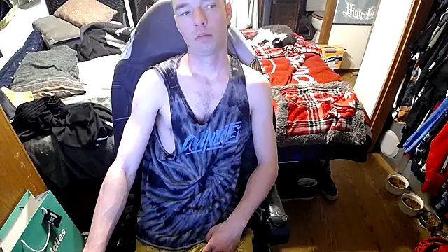 Snapshot of womenhateme69 chatting on 09/10/25, 05:46 womenhateme69 online show from 09/10/25, 05:46