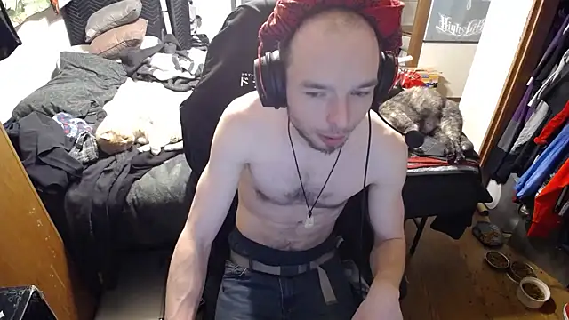 Snapshot of womenhateme69 chatting on 10/17/25, 08:06 womenhateme69 online show from 10/17/25, 08:06