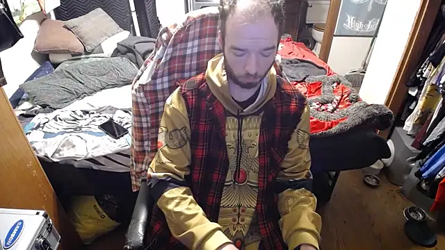 Snapshot of womenhateme69 chatting on 11/25/25, 04:01 womenhateme69 online show from 11/25/25, 04:01