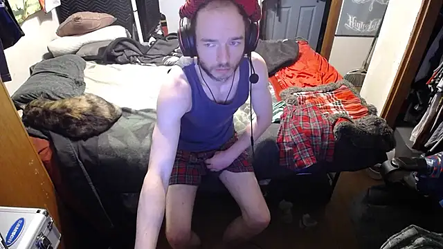 Snapshot of womenhateme69 chatting on 11/28/25, 03:31 womenhateme69 online show from 11/28/25, 03:31