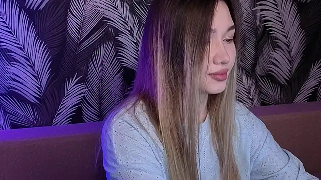 Snapshot of Yuki_Star chatting on 10/11/25, 07:01 Yuki Star online show from 10/11/25, 07:01