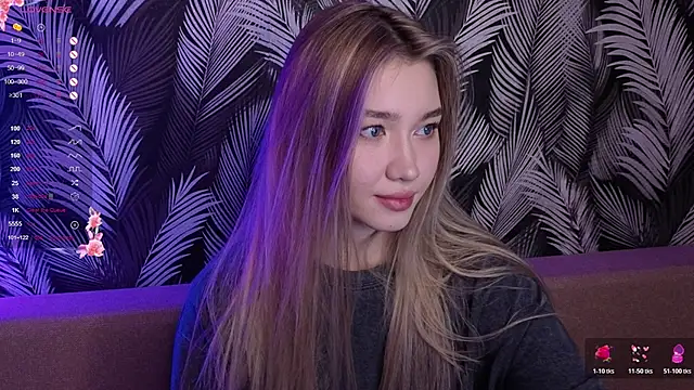 Snapshot of Yuki_Star chatting on 10/23/25, 04:28 Yuki Star online show from 10/23/25, 04:28