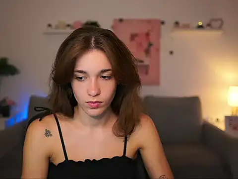 kissie cat online show from 09/11/25, 01:33