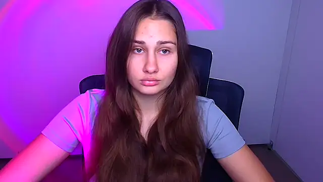 Stefanie Sweet online show from 10/03/25, 07:05