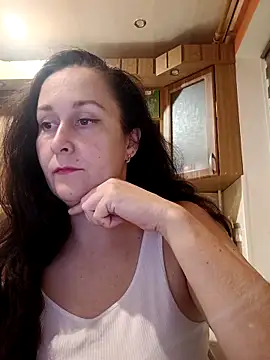 Snapshot of Amandda_ chatting on 09/28/25, 05:51 Amandda online show from 09/28/25, 05:51