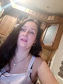 Snapshot of Amandda_ chatting on 10/19/25, 06:52 Amandda online show from 10/19/25, 06:52