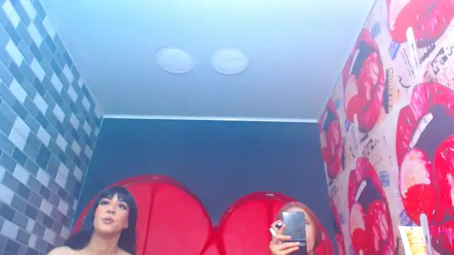 julessxcharlotte online show from 11/26/25, 02:07