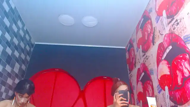 julessxcharlotte online show from 12/02/25, 02:12