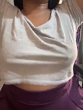 Snapshot of Maggi-is-back chatting on 12/02/25, 06:30 Maggi-is-back online show from 12/02/25, 06:30