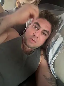 Snapshot of speakonit chatting on 03/25/26, 02:45 speakonit online show from 03/25/26, 02:45