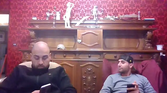 Snapshot of omihaze94 chatting on 01/05/26, 06:55 omihaze94 online show from 01/05/26, 06:55