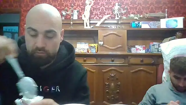 Snapshot of omihaze94 chatting on 02/05/26, 04:00 omihaze94 online show from 02/05/26, 04:00