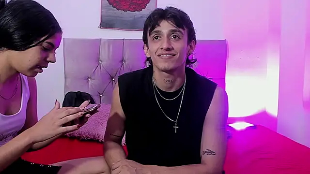 AndretiiAndCamila online show from 10/06/25, 07:11