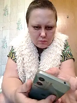 Snapshot of Tupo070481 chatting on 05/19/26, 01:28 Tupo070481 online show from 05/19/26, 01:28